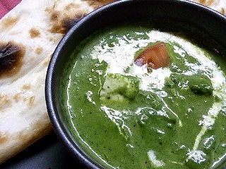 パラクパニール・ナン