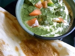 チキンサグ・ナン