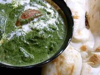 チキンサグ・ナン