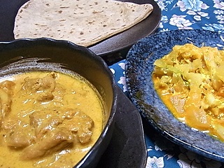 チキンカレー・キャベツとチーズのカレー