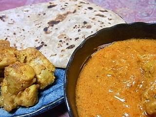 チキンバターマサラ・タンドリーチキン・チャパティ